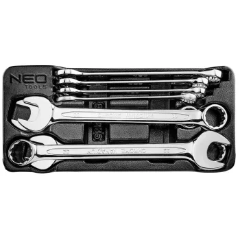   NEO Set chei cu stea și chei reglabile 8buc., 20-32mm, cu tavă pentru caruciorul de atelier (84-235)